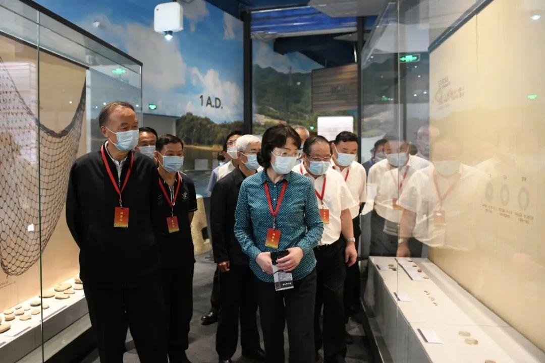 邁向新篇章，2025新澳門正版掛牌之路，澳門邁向新篇章，2025正版掛牌之路開啟