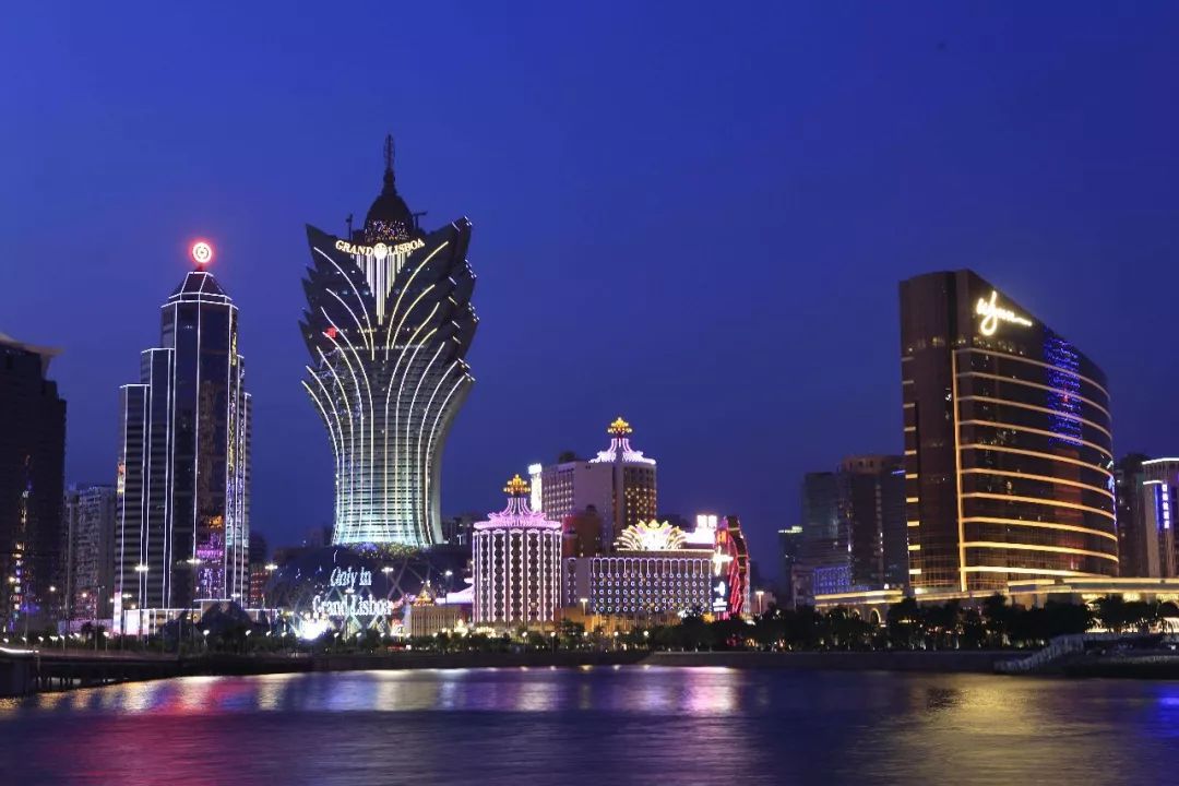 2025年澳門大全免費金鎖匙665，澳門大全免費金鎖匙預(yù)測揭秘（2025版）